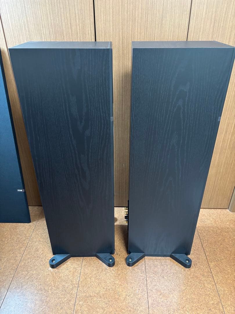 KEFケーイーエフQ700スピーカーペア　ブラックオーク