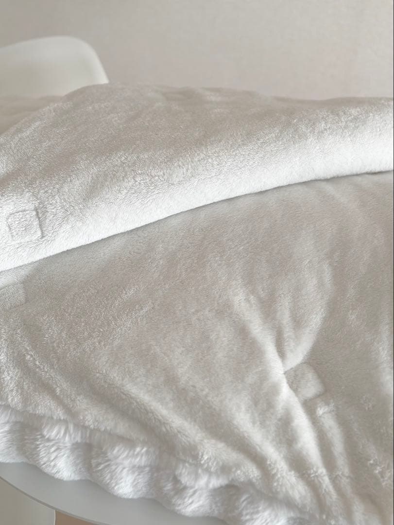 kfth 様　NERUS ふわとろ毛布　ダブルホワイト