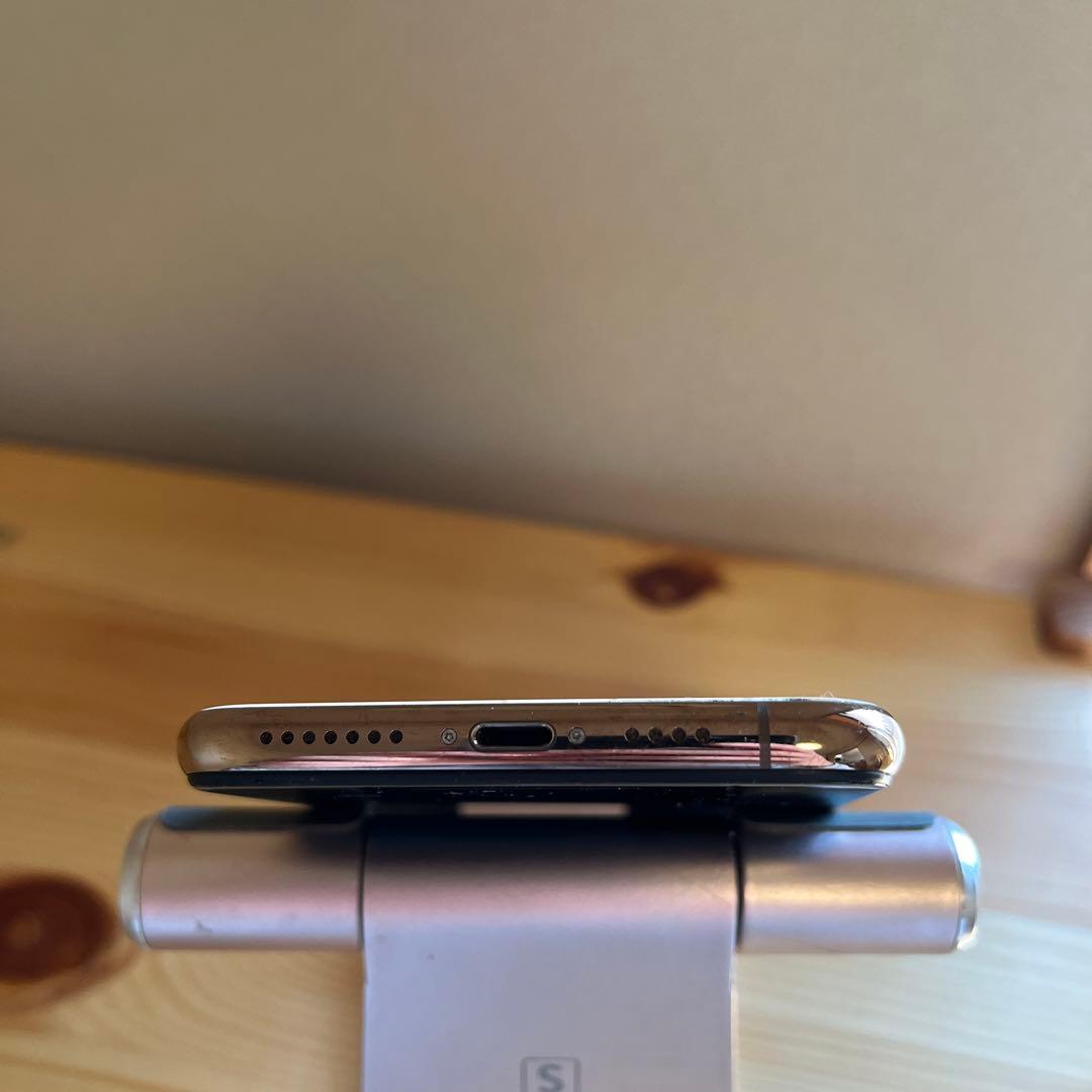 バッテリー100%iPhone11 Pro Max 256GB ゴールド裏面割れ