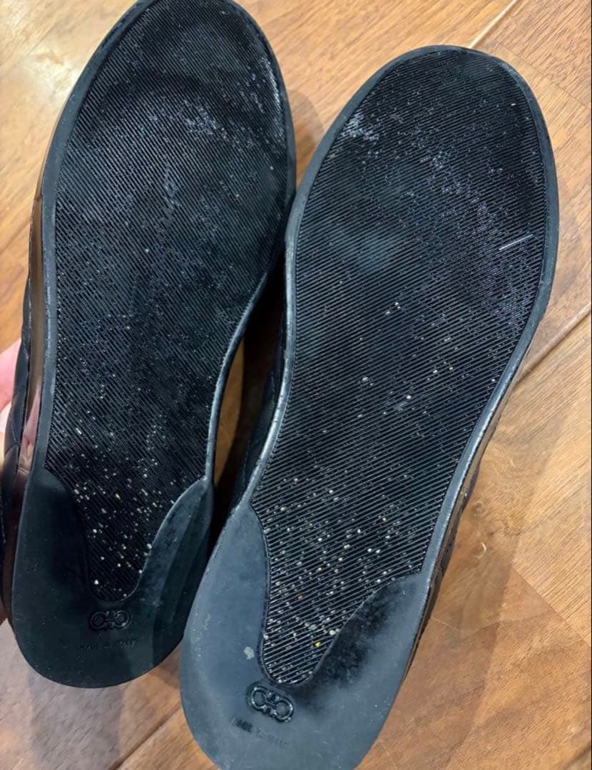 サルヴァトーレフェラガモ ヴァラ リボン キルティング フラットシューズ 8D