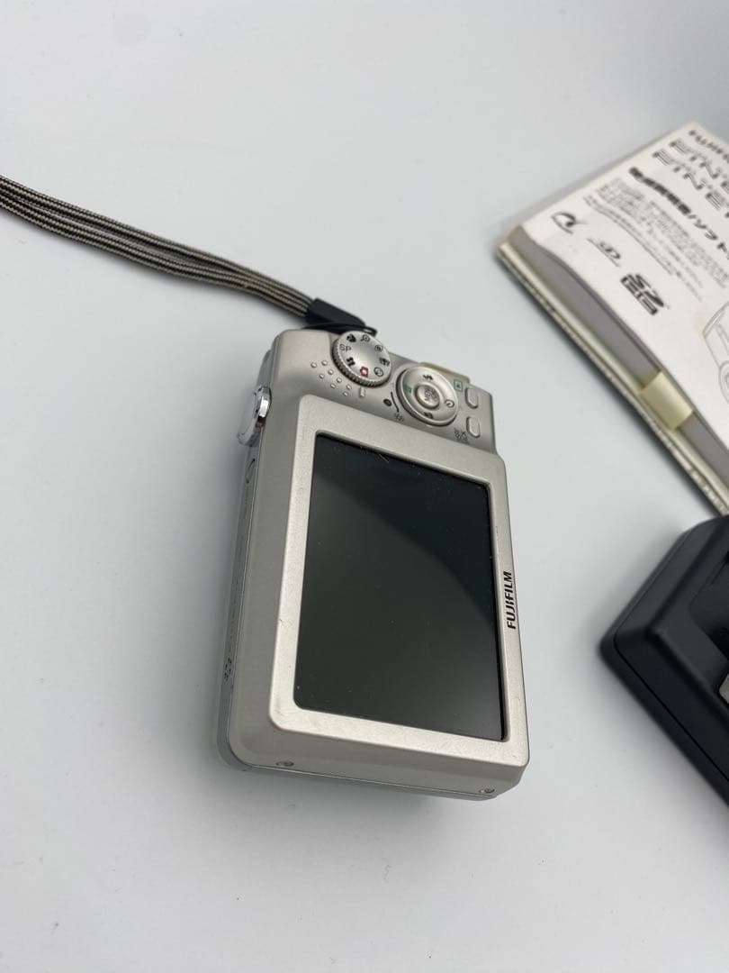 FUJIFILM FINEPIX J50 コンパクトデジタルカメラ　動作確認済