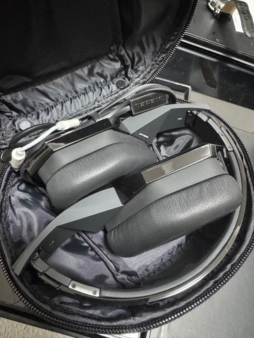 DIESEL VEKTR Noise Division ヘッドホン