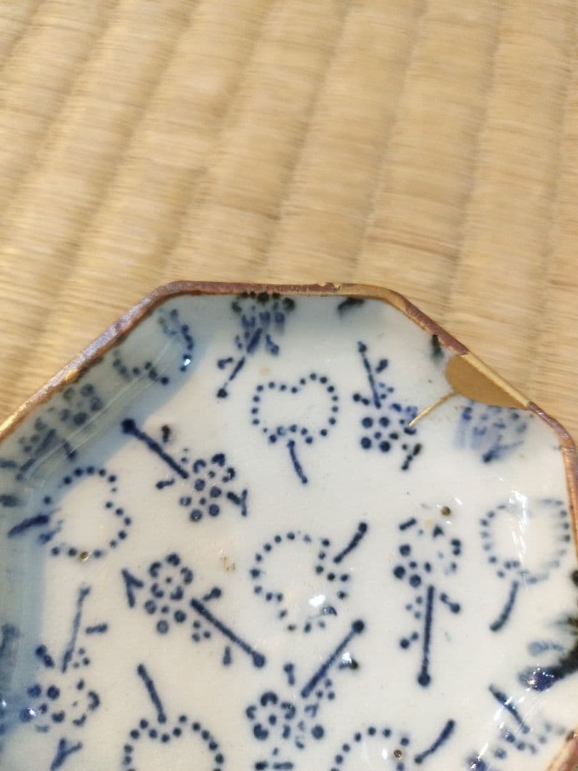 お値下げしました、古伊万里　型紙摺印判　八角豆皿　5枚組　金直し有