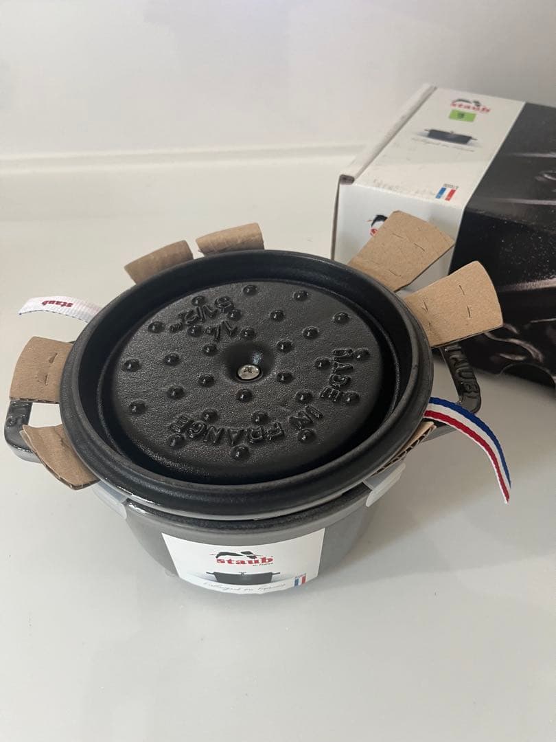 B*■様 ストウブStaubココット ラウンドグレー 14cmホーロー 鍋