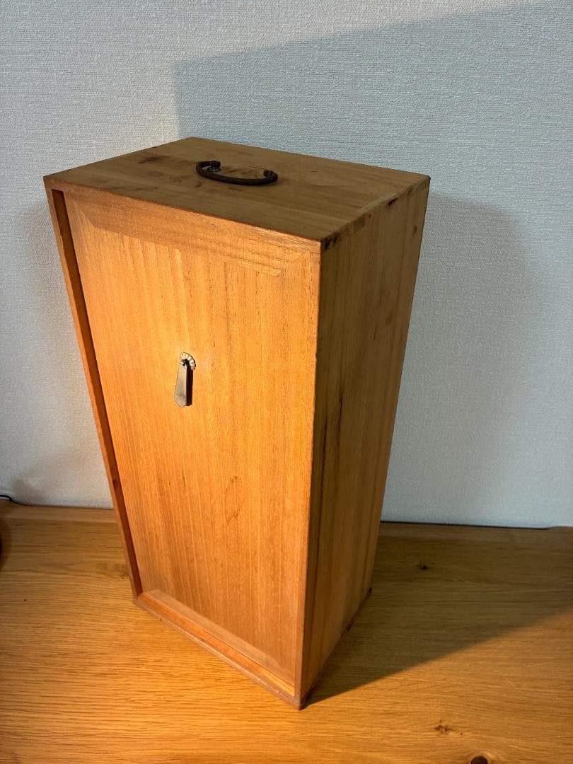 067 茶道具セット 陶器製茶碗と木箱付き