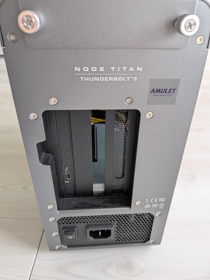 スピーカー・ウーファー AKITIO NODE TITAN Thunderbolt 3