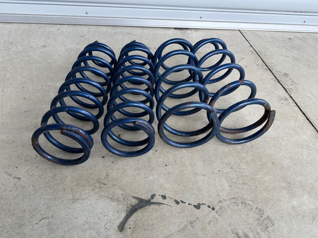 ランクル80用　2.5インチアップスプリング 4本セット