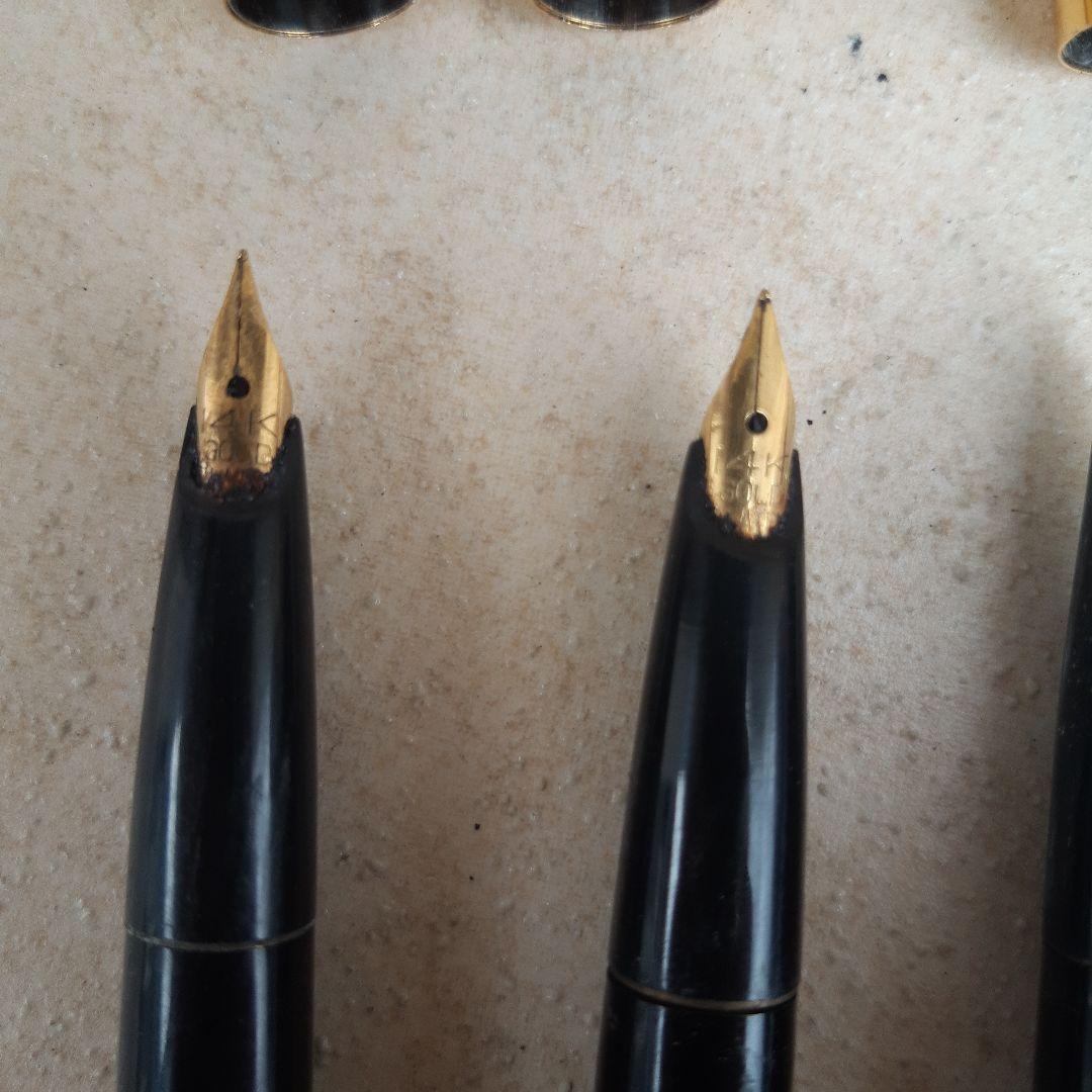 万年筆 4本セット 黒と金 ペン先 K14刻印あり