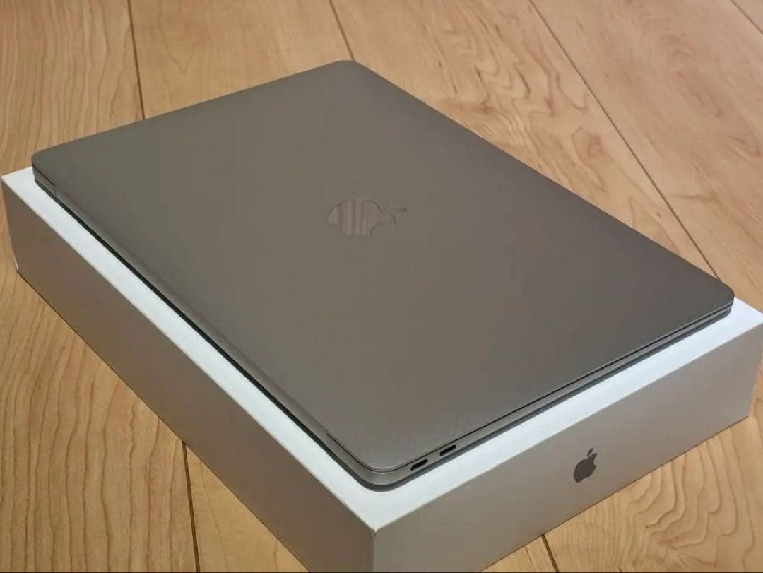 MacBook Air 2020 M1チップ搭載 13インチ シルバー