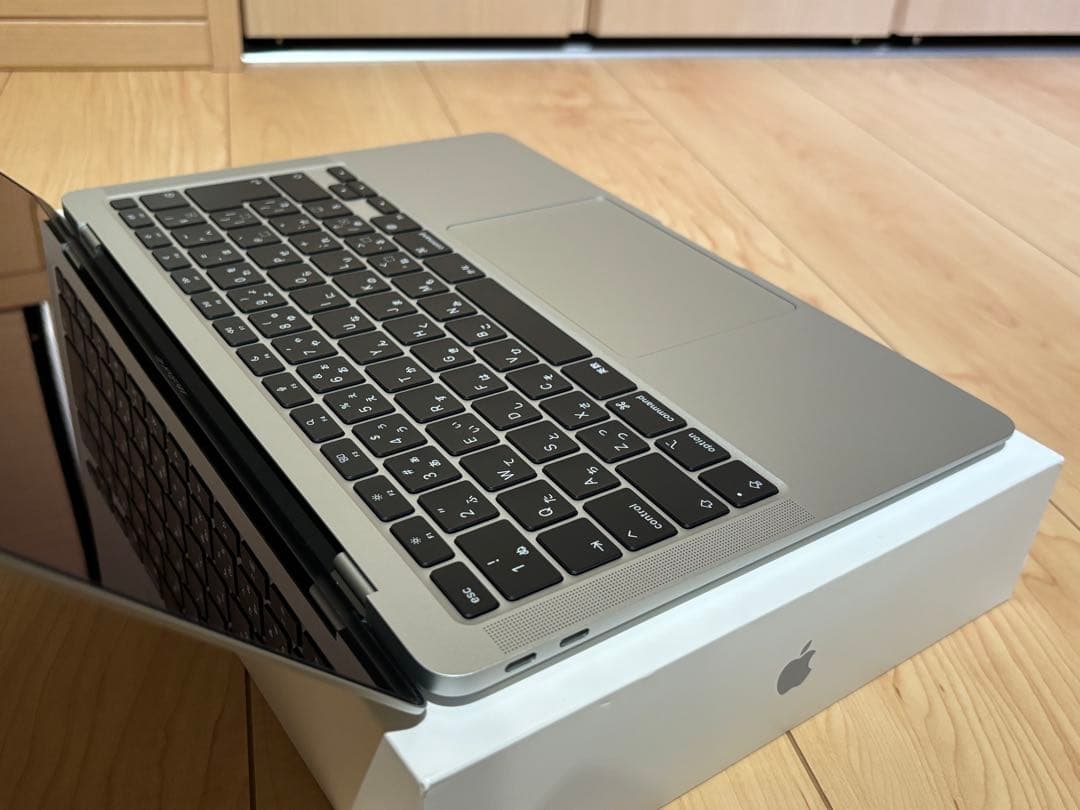 MacBook Air 2020 M1チップ搭載 13インチ シルバー