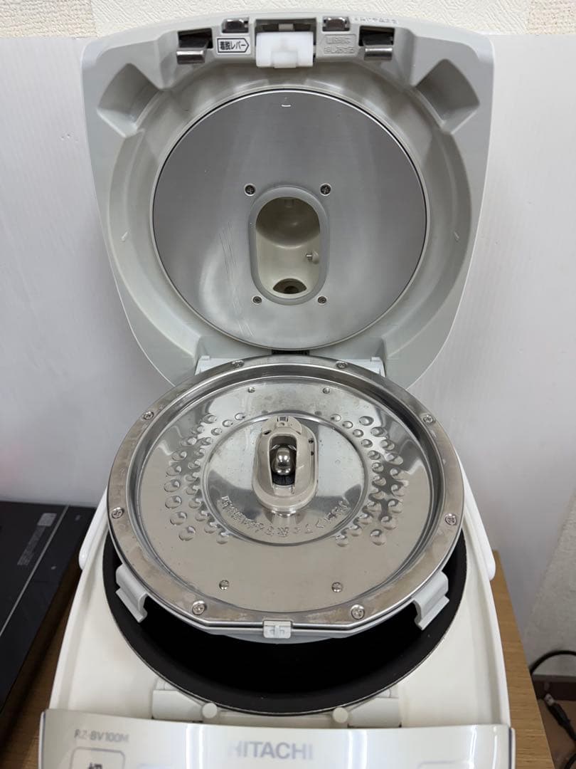 HITACHI 圧力IH炊飯器 RZ-BV100M（2018年製）