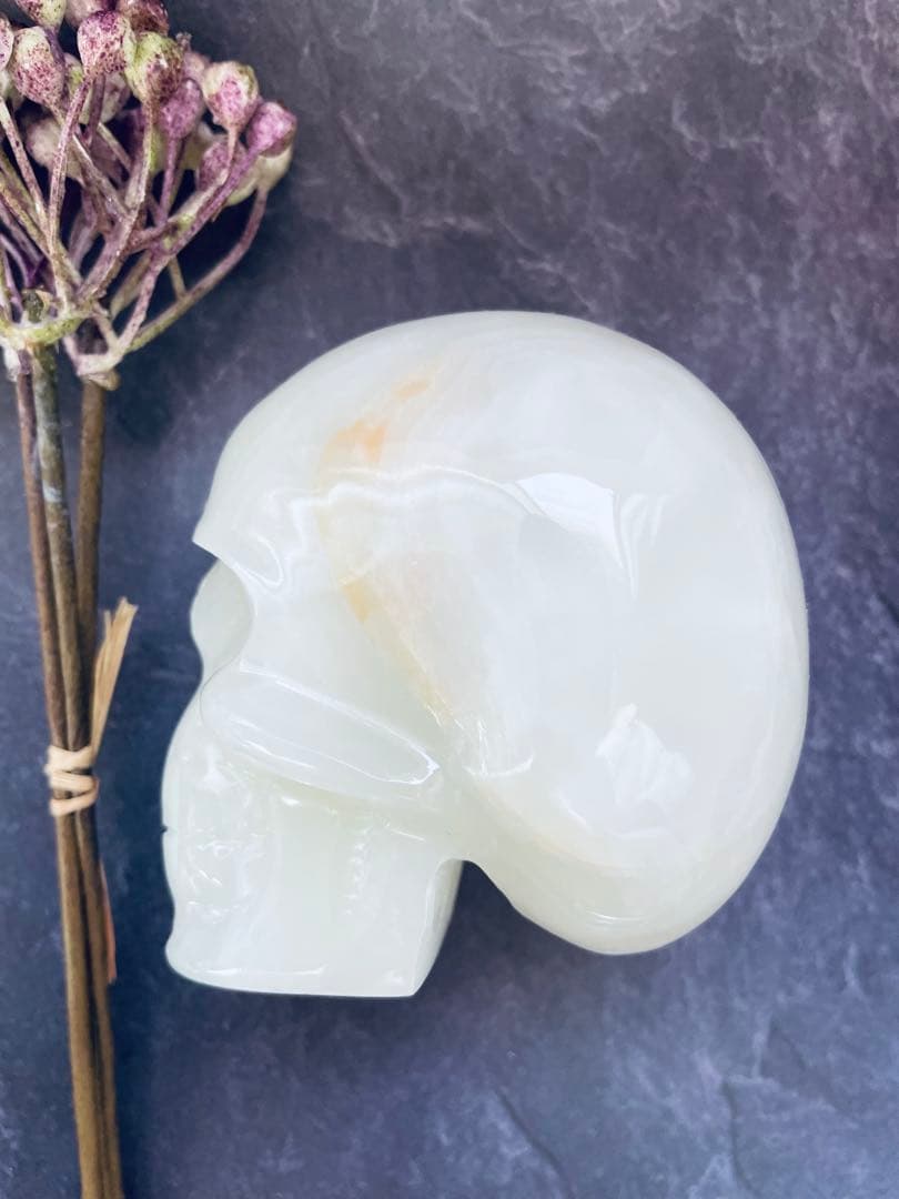 ミルキーグリーンの癒し　美形　柔光オニキススカル　希望の守護と叡智　鉱石