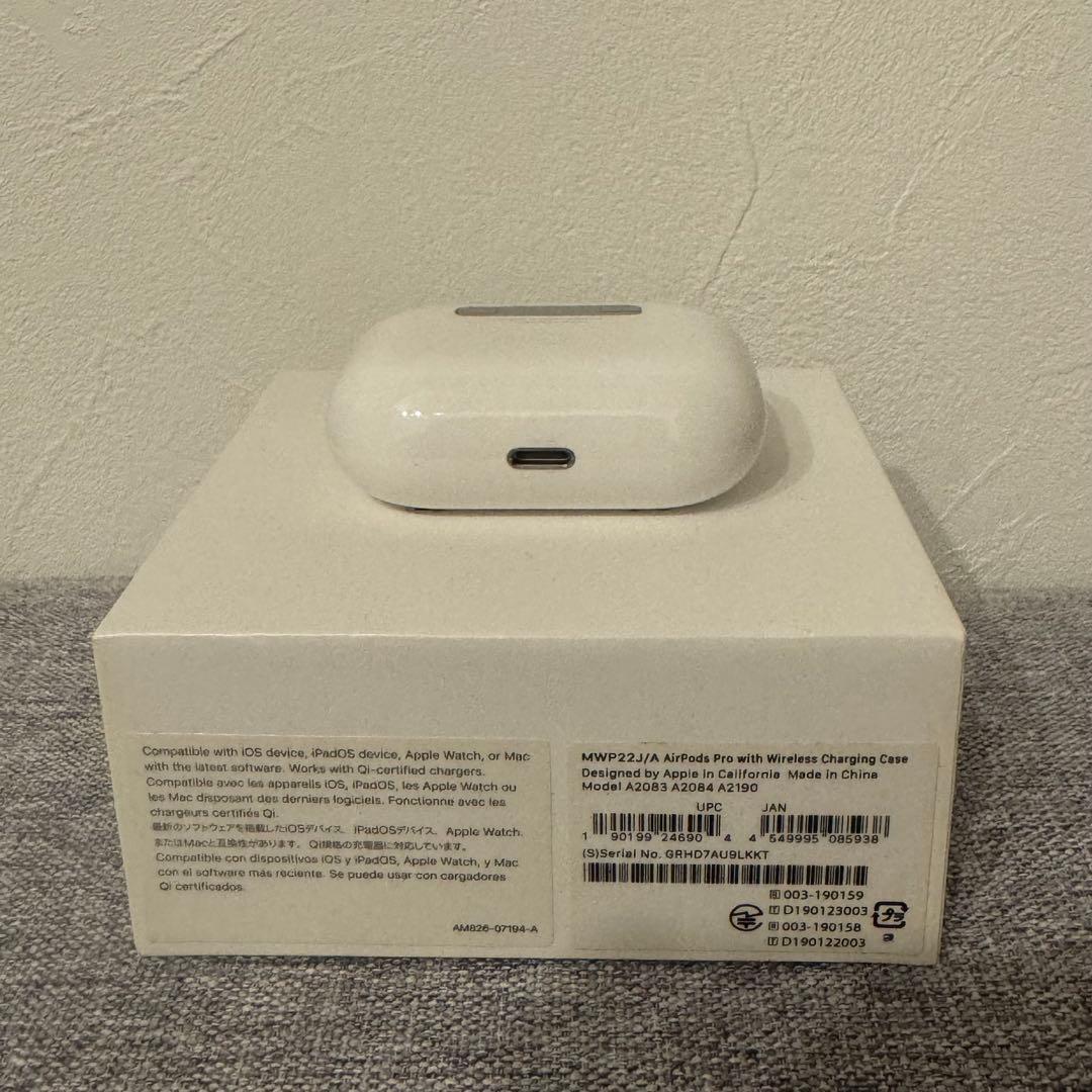 【美品】正規品　アップル　Apple AirPods Pro 本体　箱付き