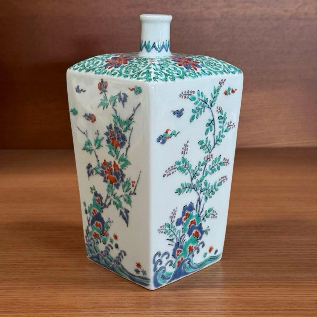 有田焼 李荘窯 柿右衛門様式 色絵 角花瓶☆