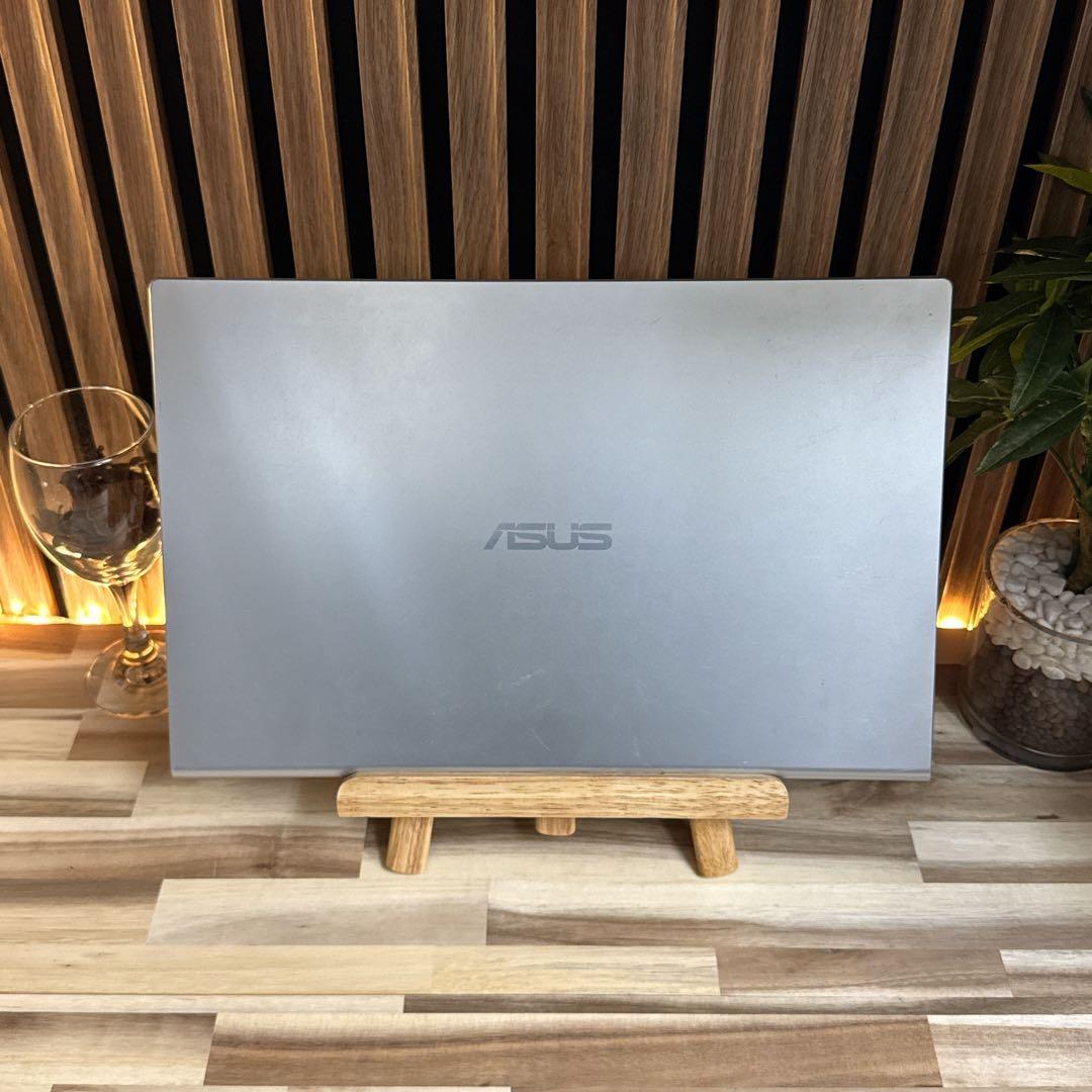 オススメ‼️Vivobook☘️i7第10世代☘️SSD512GB☘️ノートパソコン