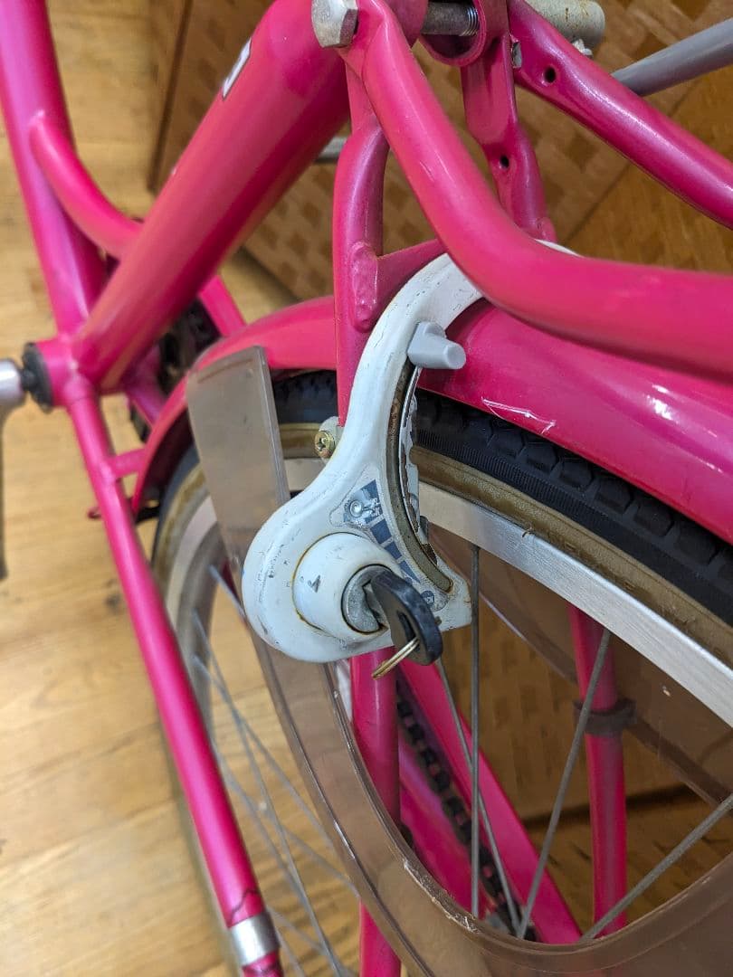 U001 普通自転車　26インチ　オートLEDライト　ピンク　シティサイクル