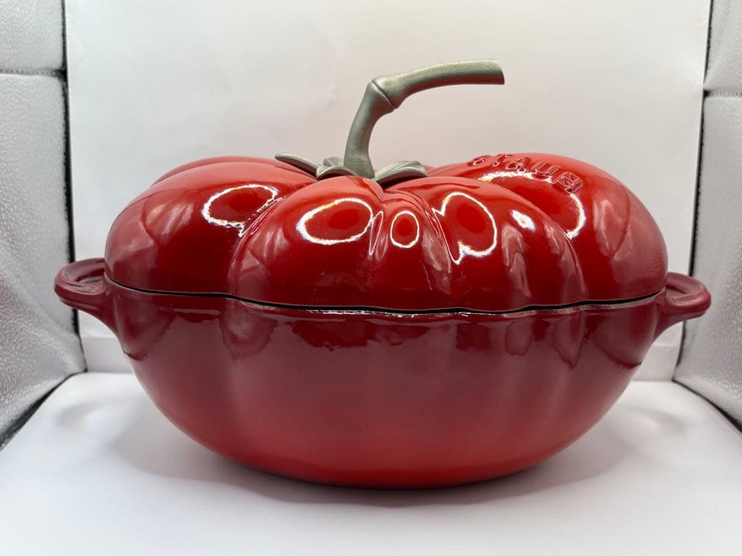 【最終お値下げ】STAUBトマトココットチェリー 25cm ホーロー鍋 IH対応