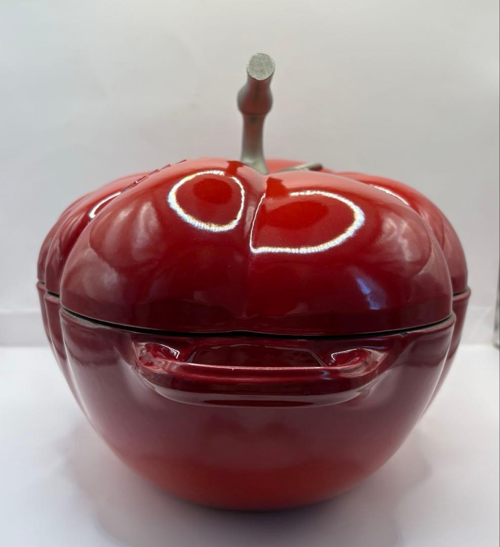 【最終お値下げ】STAUBトマトココットチェリー 25cm ホーロー鍋 IH対応