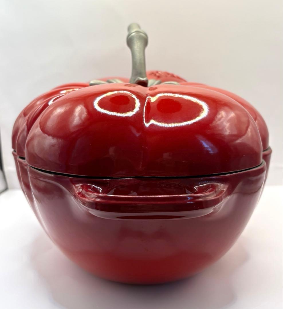 【最終お値下げ】STAUBトマトココットチェリー 25cm ホーロー鍋 IH対応