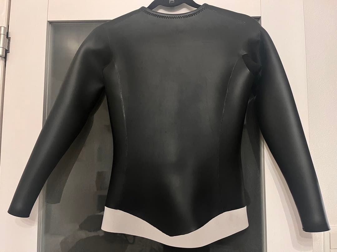 FELLOWタッパー 襟なし 3mm スキン レディース Mサイズ