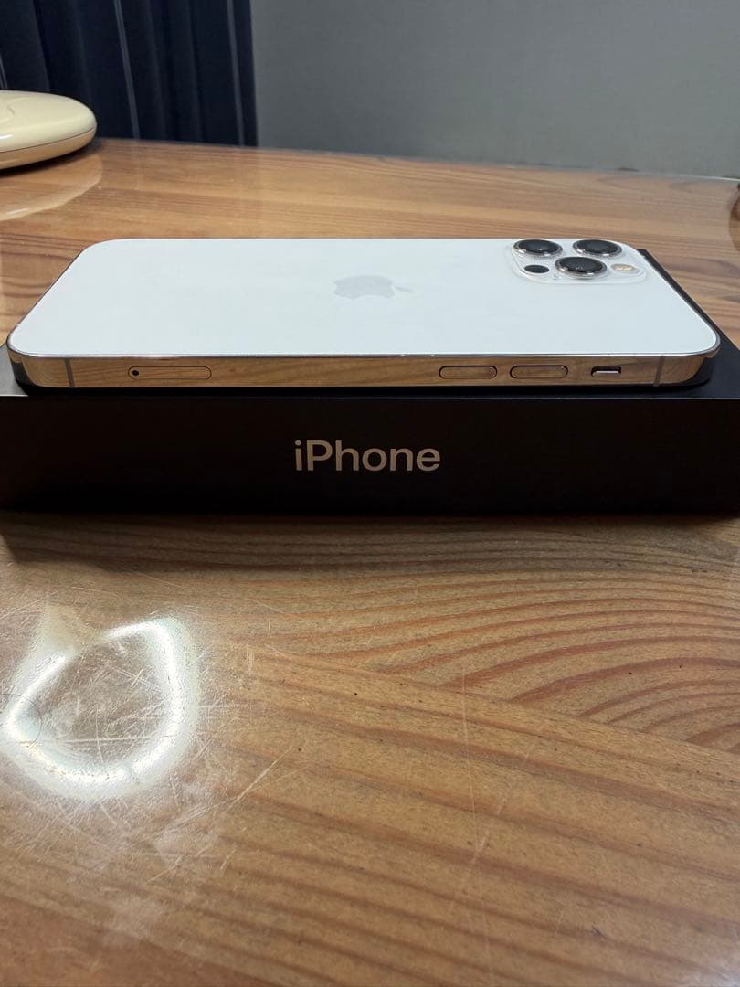 【美品】iPhone 12 pro シルバー　128GB 箱付き