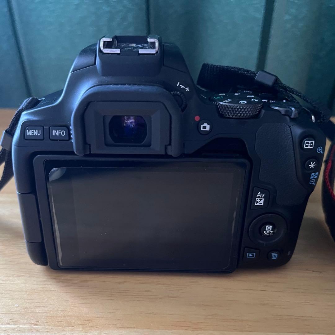 Canon EOS Kiss X10 レンズキット ブラック