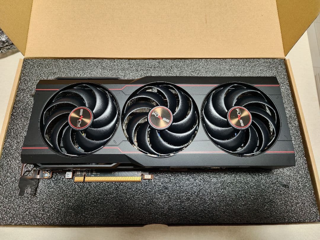 グラフィックボード・グラボ・ビデオカード AMD Radeon RX6800 SAPPHIRE PULSE