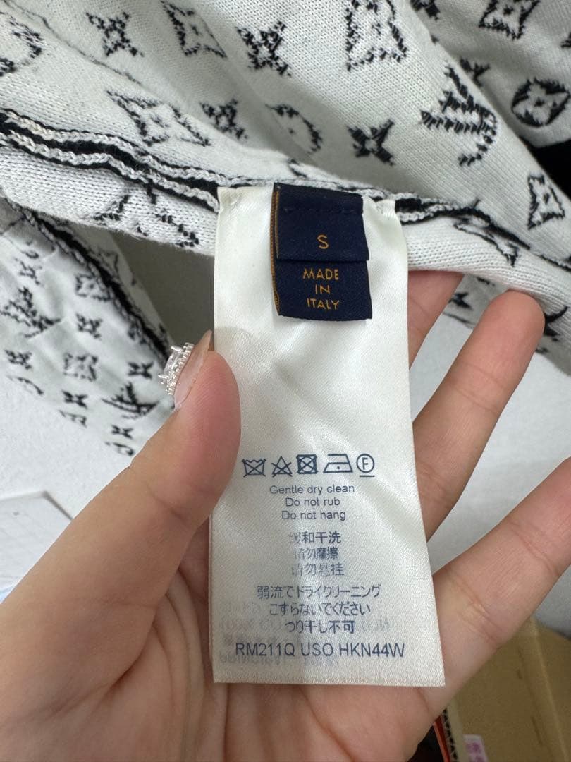 Louis Vuitton セーター