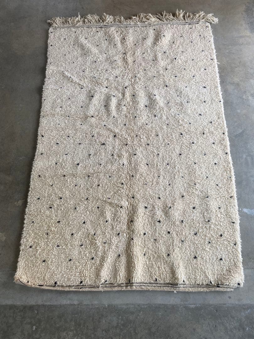 【人気のドット柄】モロッコ製 ベニワレン ラグ