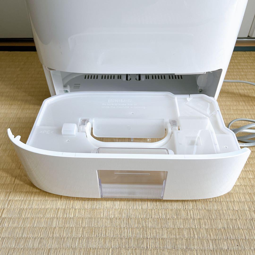 Panasonic F-YZVX60 衣類乾燥除湿機 ナノイー 白