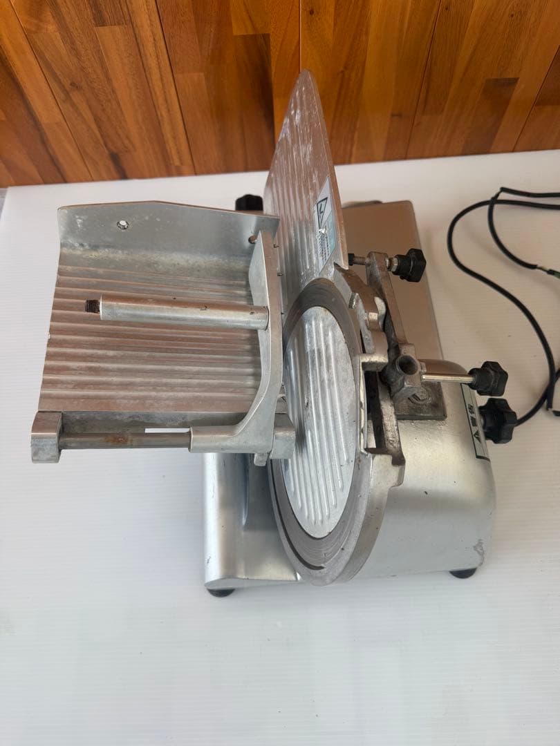 ミートスライサー　TBMS-220N テンポス業務用 (a24)