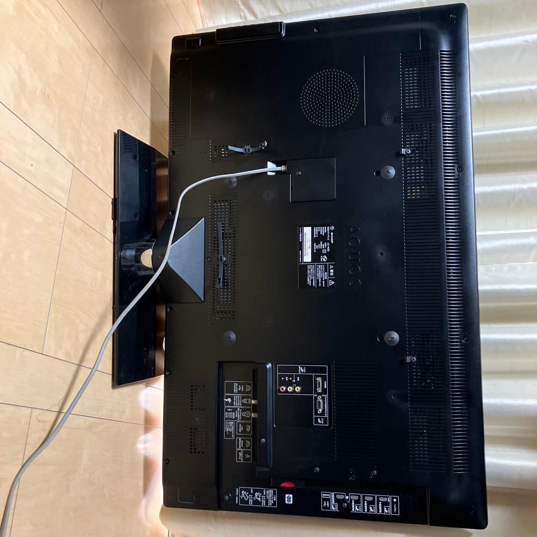 液晶テレビ４０インチ シャープ　2011年製