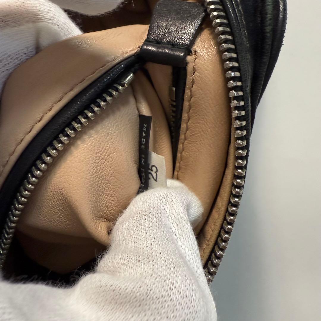 バッグ 1990s Prada leather shoulder mini bag