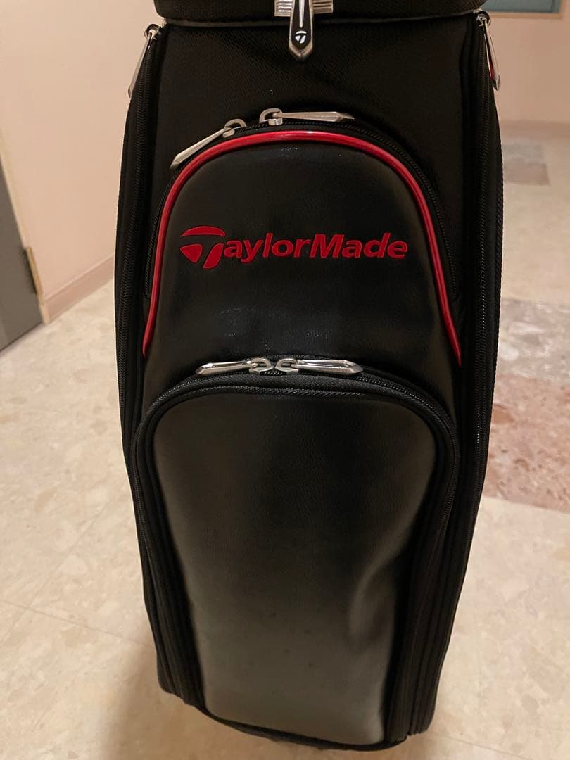 テーラーメイド　キャディバッグ　ブラック/レッド