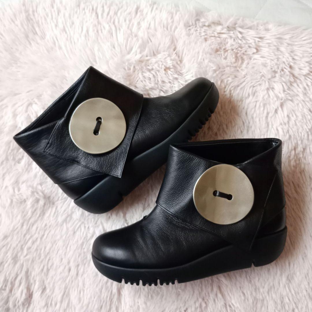 極美品　kawa-kawa　本革　ショートブーツ　カワカワ　センソユニコ　日本製