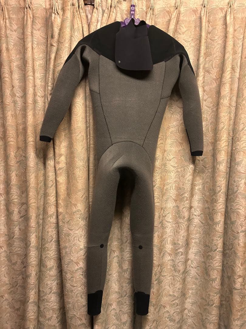 Air tight エアータイト　セミドライ　5mm ウェットスーツ