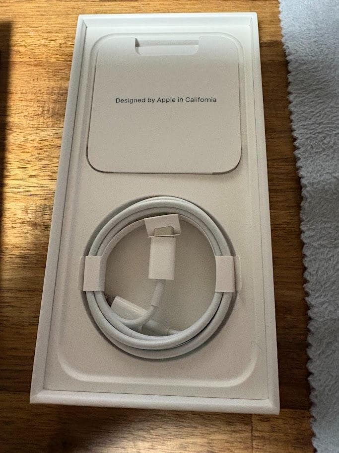 Apple iPhone 13 ホワイト スターライト　94%