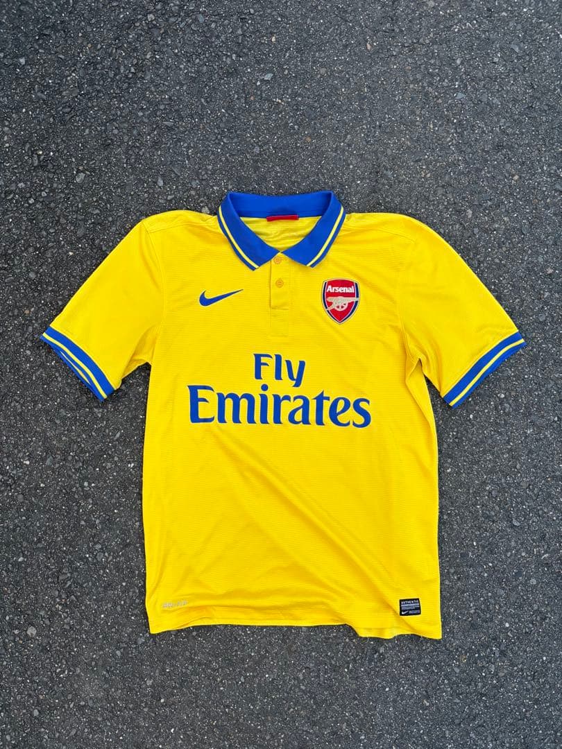 エジル　ユニフォーム