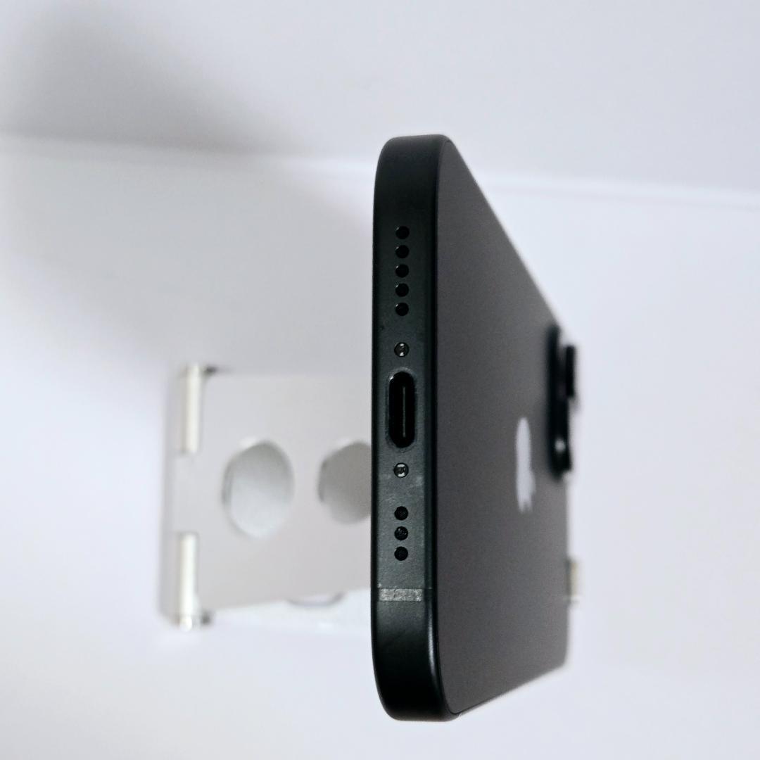 04 iPhone15 ブラック SIMフリー 美品 バッテリー91%