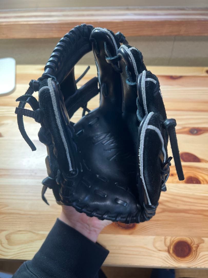 ミズノプロ（直営店限定）　軟式用　美品　ヌバック仕様　黒　ブラック　限定品