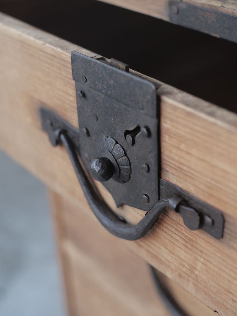 小抽斗　引き出し　収納　小物入れ　木箱　古家具　古道具　アンティーク　昭和レトロ