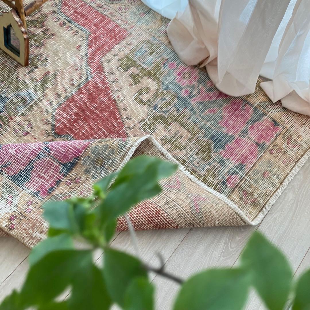 貴重✳︎アヴァノス　落ち着きシャビーレッド　キャラメル　トルコヴィンテージラグ