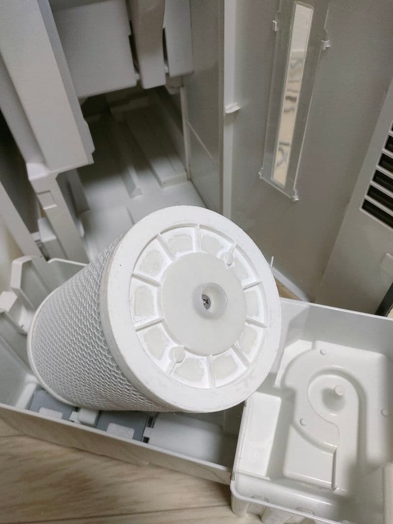 パナソニック　ジアイーノ　次亜塩素酸空間除菌脱臭機　F-MV2100 2020年