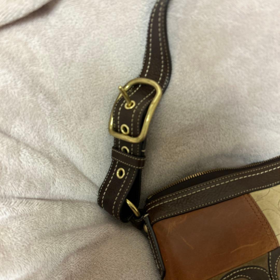 coachショルダーバック