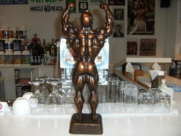 非売品★アメリカ選手権大会 ボデイビル トロフィー★ゴールドジム