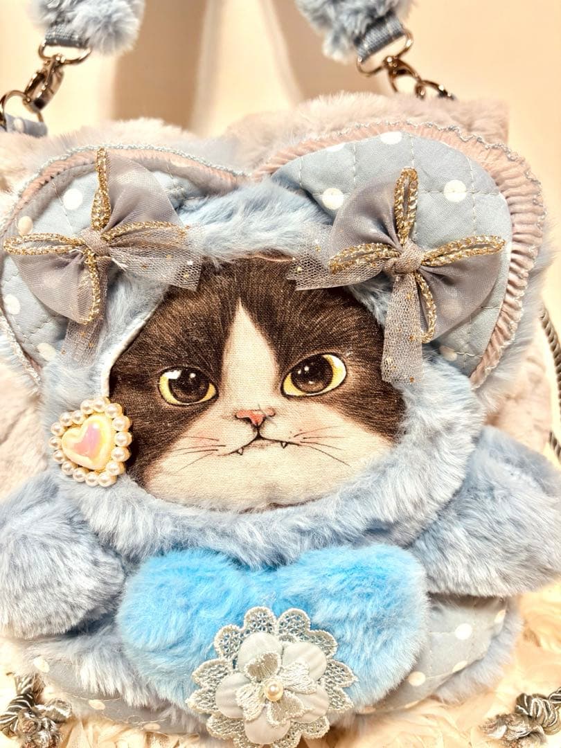 コヤンイサムチョン　ビーズファーのフワフワ肩掛けバッグ　ジョーズ　ハンドメイド