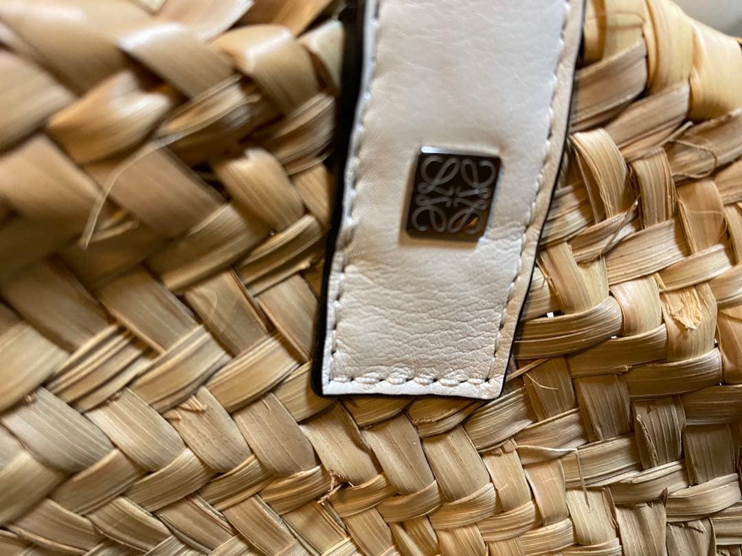 LOEWE ロエベ かごバッグ スモール（ホワイト）