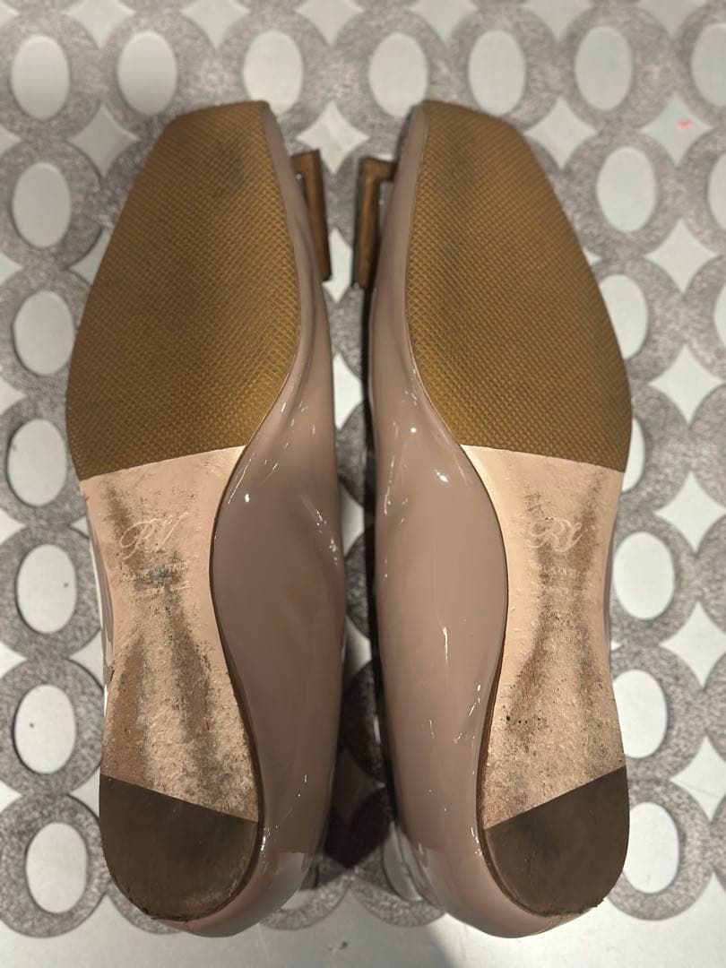 ロジェヴィヴィエ　フラットシューズ　ベージュ