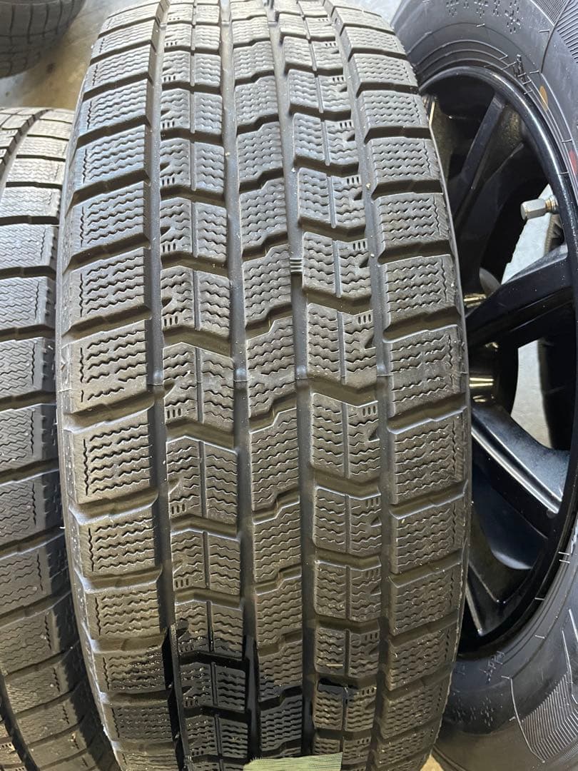 25、26、27セレナ用　バリ山　195/65Ｒ15　スタッドレス