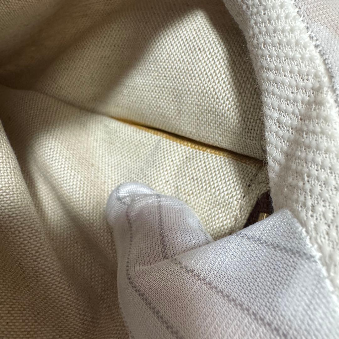 【未使用級】サルヴァトーレフェラガモ Studio Box bag ガンチーニ